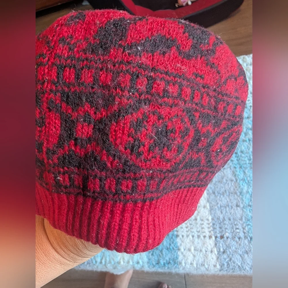 Anne Klein II Aris Vibrant Red‎ Knit Hat Wool/Acrylic Blend